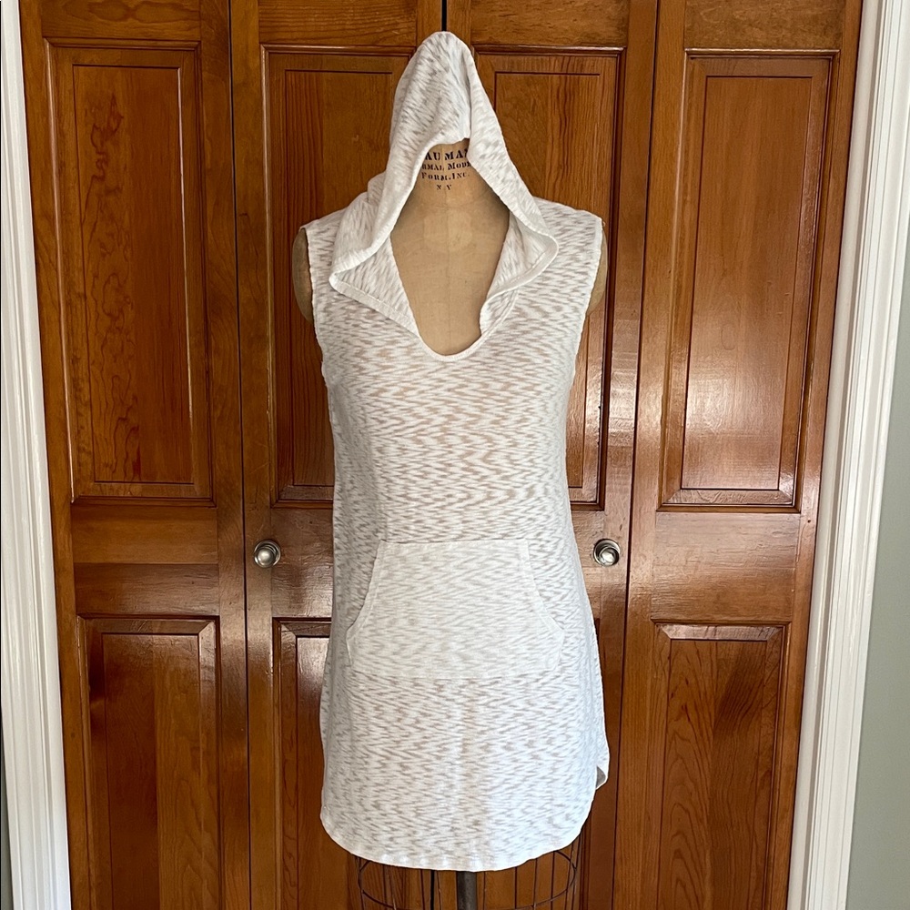 Merona Sleeveless Hooded Swim Cover-Up in White